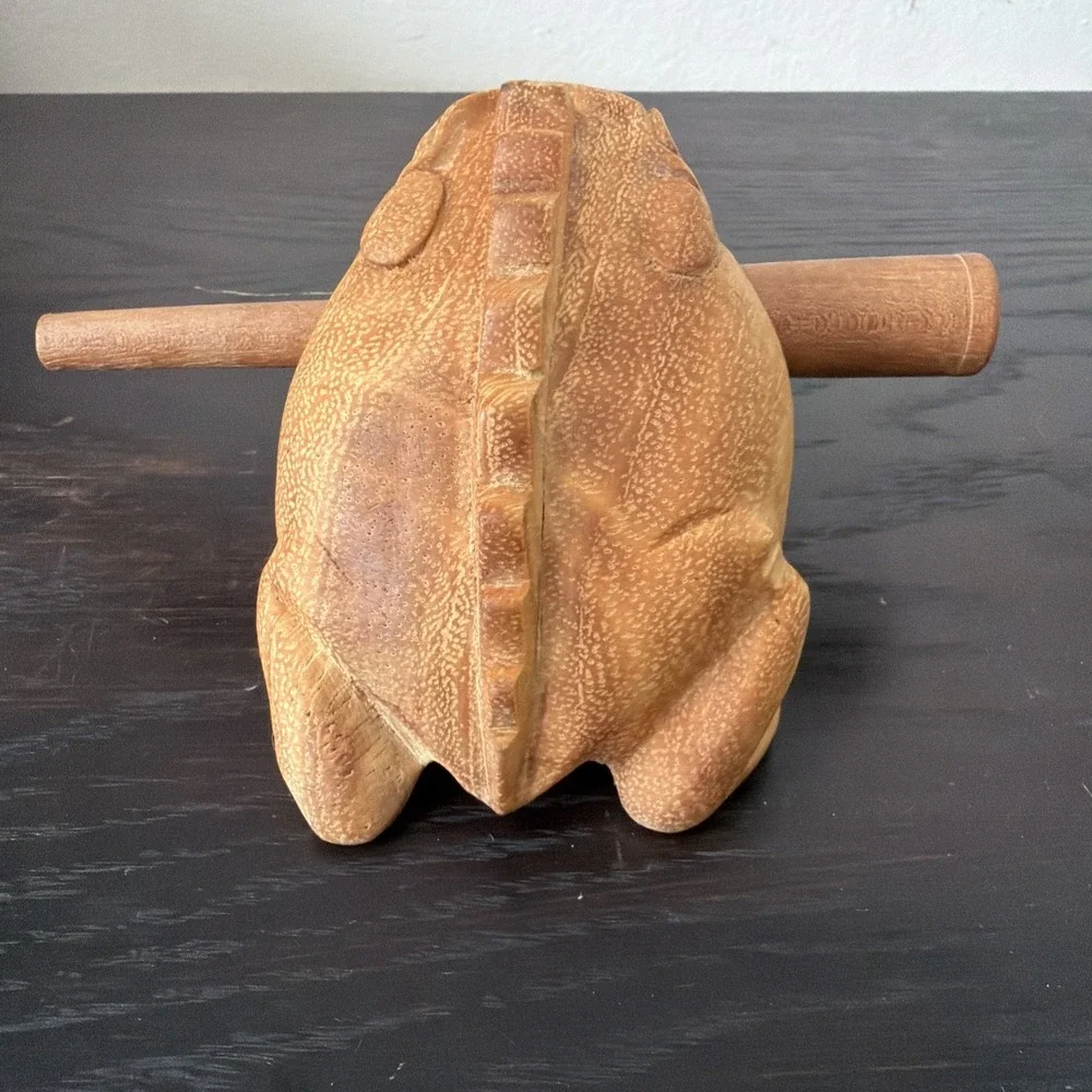 Hand Carved Wooden Frog Guiro Percussion Instrument Croaking Rasp w/ Stick